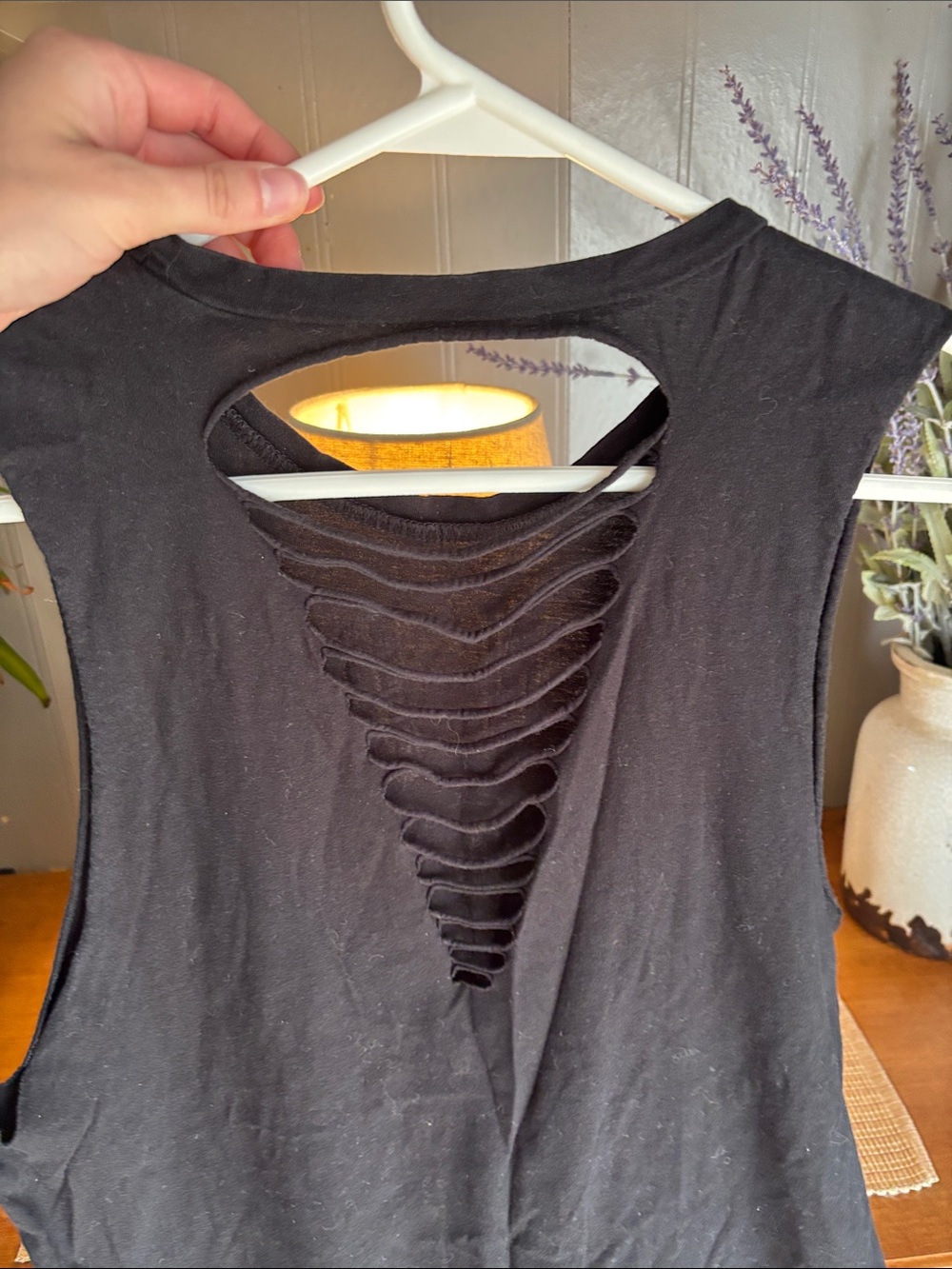 Guns N' Roses Black Graphic Muscle Tee - Picture 2 of 3